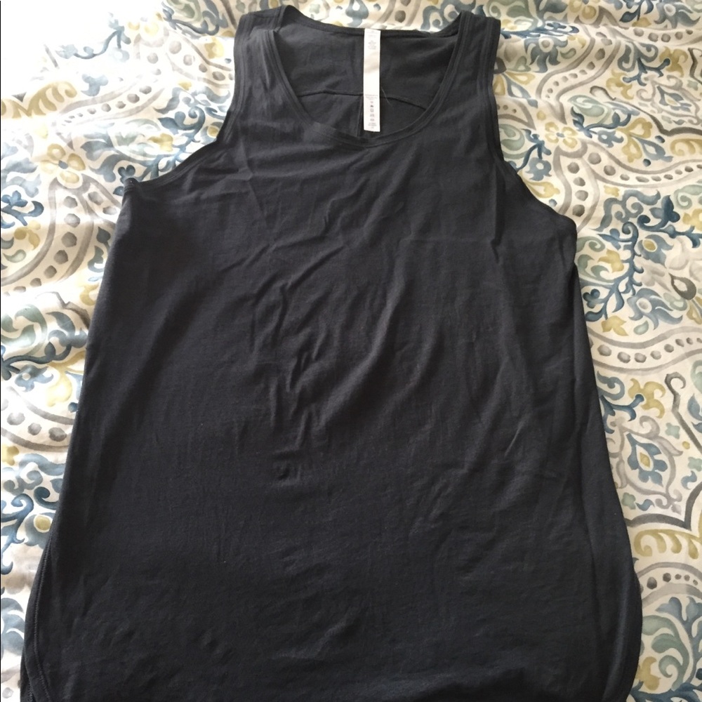 Lululemon tank